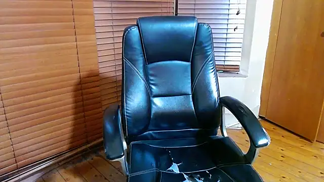 Foxy African online show from October 2025 04:08:01 PM