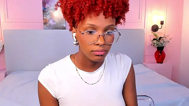 LiannaDixon online show from January 2025 04:45:01 PM