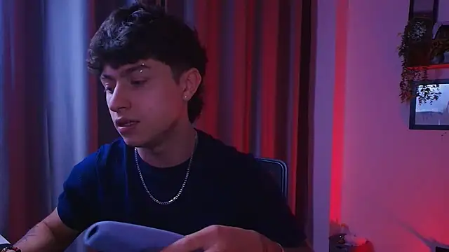 Snapshot of Ares_Dickson chatting on October 2025 05:07:02 AM Ares Dickson online show from October 2025 05:07:02 AM