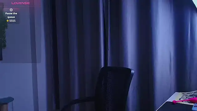 Snapshot of Ares_Dickson chatting on November 2025 03:06:02 AM Ares Dickson online show from November 2025 03:06:02 AM