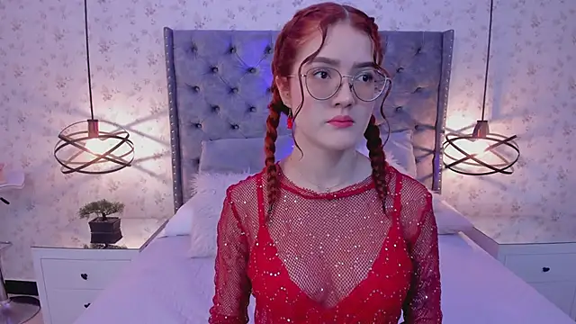 Snapshot of MiaWinx chatting on December 2024 10:50:01 PM MiaWinx online show from December 2024 10:50:01 PM