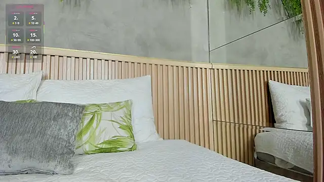 Lana Lann online show from September 2025 11:59:02 AM