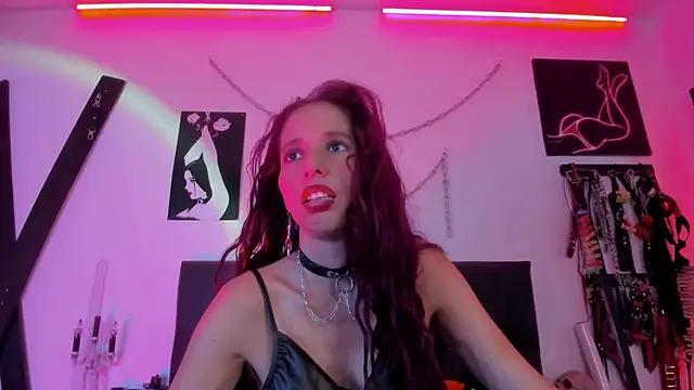 Snapshot of Little_Naughtty chatting on October 2025 02:04:01 PM Little Naughtty online show from October 2025 02:04:01 PM