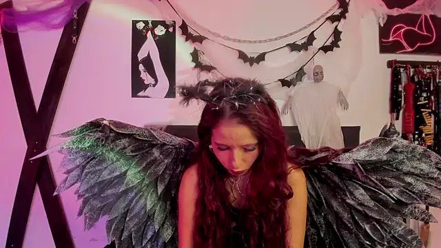 Snapshot of Little_Naughtty chatting on October 2025 02:02:02 PM Little Naughtty online show from October 2025 02:02:02 PM