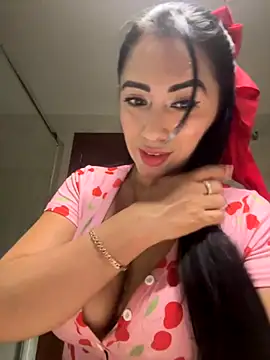 Snapshot of tamara_jay chatting on September 2025 10:11:01 PM tamara jay online show from September 2025 10:11:01 PM
