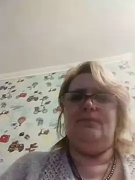 Snapshot of Forest-Lady chatting on February 2025 03:09:01 PM Forest-Lady online show from February 2025 03:09:01 PM