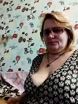 Snapshot of Forest-Lady chatting on March 2025 01:40:01 PM Forest-Lady online show from March 2025 01:40:01 PM