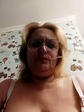 Snapshot of Forest-Lady chatting on September 2025 06:53:02 PM Forest-Lady online show from September 2025 06:53:02 PM