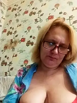 Snapshot of Forest-Lady chatting on September 2025 03:38:01 PM Forest-Lady online show from September 2025 03:38:01 PM