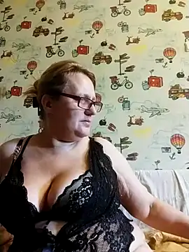 Snapshot of Forest-Lady chatting on October 2025 10:34:02 AM Forest-Lady online show from October 2025 10:34:02 AM