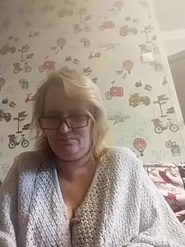 Snapshot of Forest-Lady chatting on October 2025 08:15:02 AM Forest-Lady online show from October 2025 08:15:02 AM