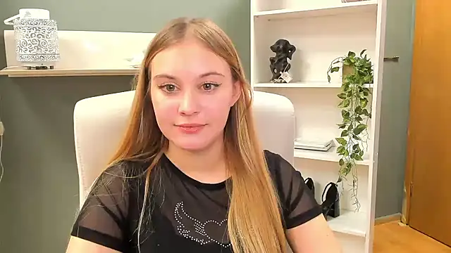kitty valeria online show from December 2024 11:07:01 AM