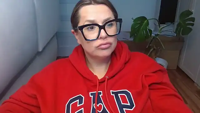 Snapshot of teaseDiana chatting on October 2025 06:38:02 PM teaseDiana online show from October 2025 06:38:02 PM