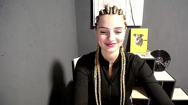 lady olivia  online show from October 2025 01:32:02 PM