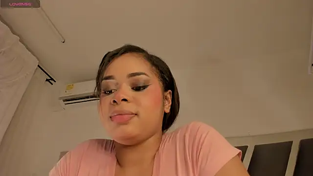 Samanntha Rose online show from December 2025 07:53:01 PM