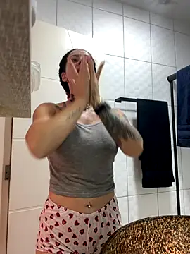 Snapshot of YasmimBrasil chatting on November 2025 08:38:02 AM YasmimBrasil online show from November 2025 08:38:02 AM