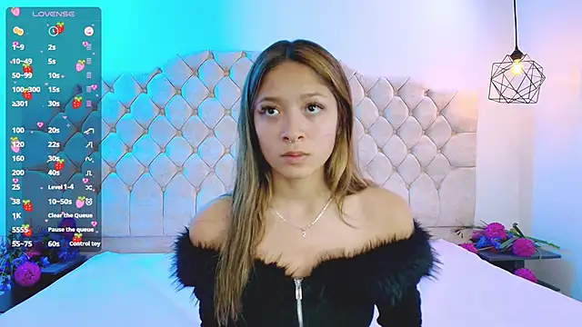 Victoria Adams14 online show from January 2025 12:09:02 PM
