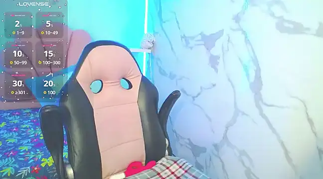 evelyn mature19 online show from February 2025 07:10:02 PM