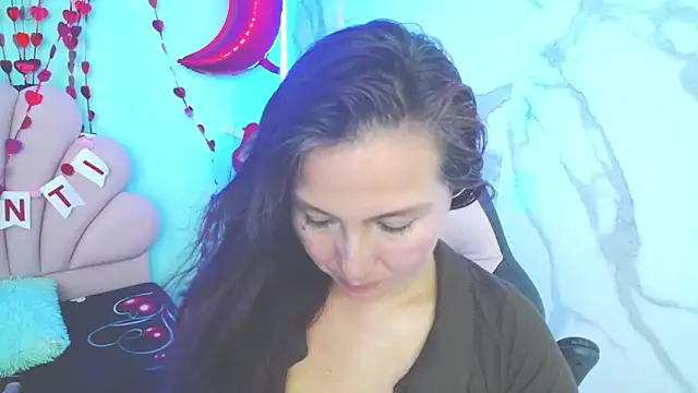 evelyn mature19 online show from February 2025 10:21:01 PM