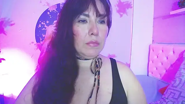 evelyn mature19 online show from September 2025 06:11:02 PM