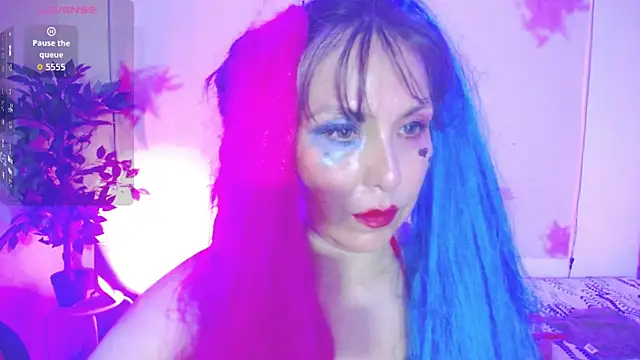 evelyn mature19 online show from October 2025 06:50:01 PM