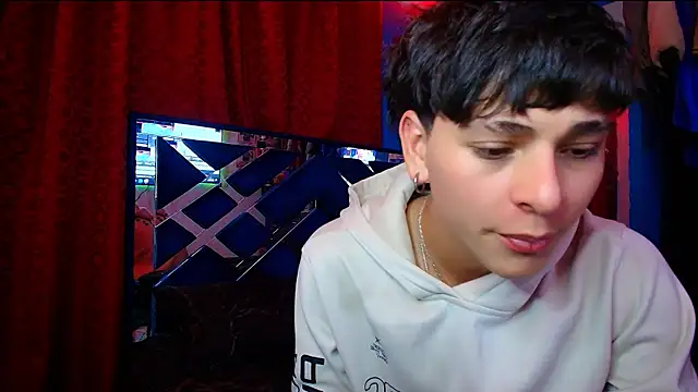 Snapshot of Luke_Howland chatting on September 2025 02:27:01 AM Luke Howland online show from September 2025 02:27:01 AM