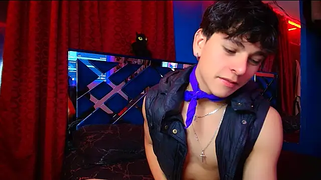 Snapshot of Luke_Howland chatting on October 2025 12:01:02 AM Luke Howland online show from October 2025 12:01:02 AM