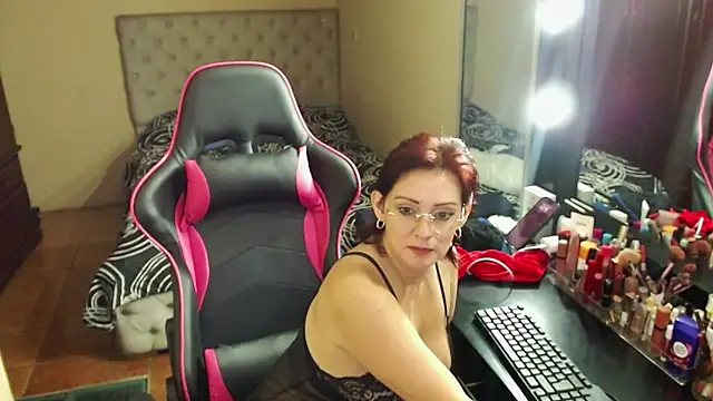 Snapshot of Carol_Scottt chatting on December 2024 07:13:02 AM Carol Scottt online show from December 2024 07:13:02 AM