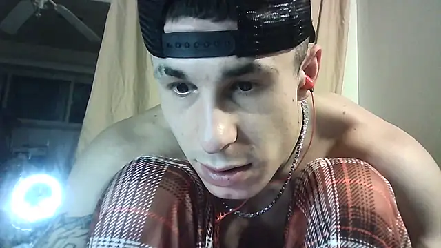 Snapshot of --D-a-D-D-y- chatting on December 2024 07:08:01 AM --D-a-D-D-y- online show from December 2024 07:08:01 AM