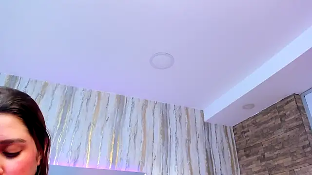 SophiaLaurens online show from January 2025 09:05:01 PM