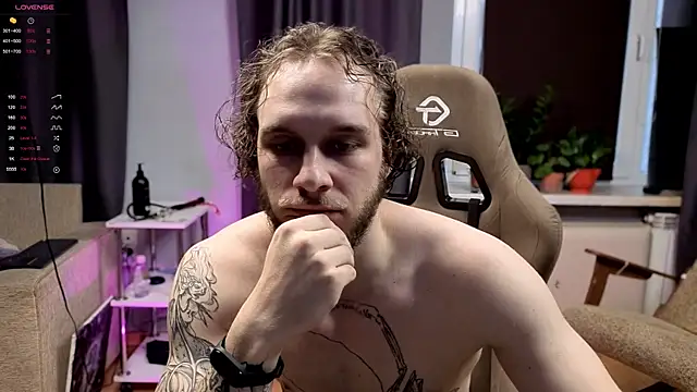 Snapshot of pleasure8869 chatting on October 2025 01:18:02 PM pleasure8869 online show from October 2025 01:18:02 PM