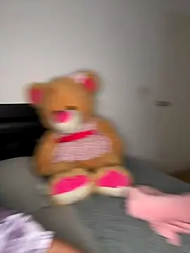 Snapshot of msschloee_ chatting on October 2025 03:23:02 AM msschloee online show from October 2025 03:23:02 AM