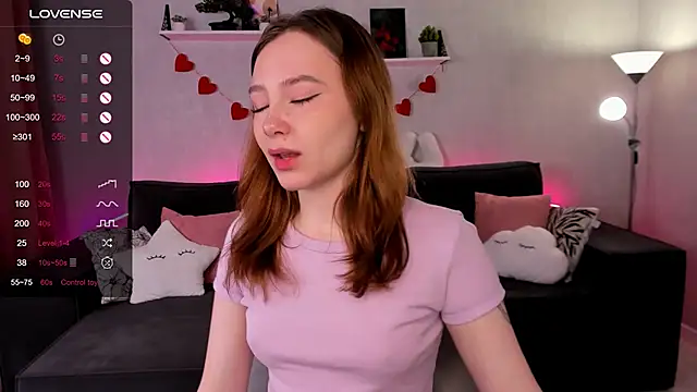 Snapshot of LanaBlu_ chatting on October 2025 02:42:02 AM LanaBlu online show from October 2025 02:42:02 AM