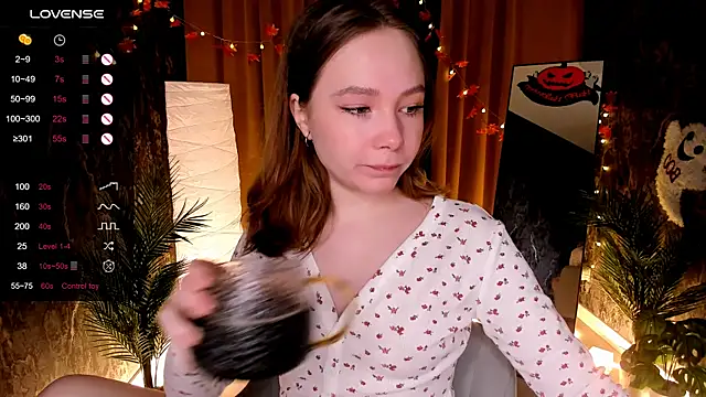 Snapshot of LanaBlu_ chatting on October 2025 02:15:01 AM LanaBlu online show from October 2025 02:15:01 AM