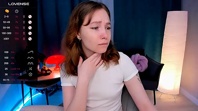 Snapshot of LanaBlu_ chatting on November 2025 02:23:01 AM LanaBlu online show from November 2025 02:23:01 AM