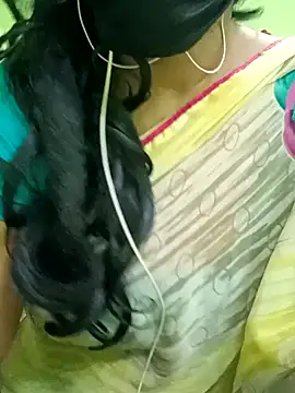 Snapshot of Aishu-tamil09 chatting on January 2025 06:03:02 PM Aishu-tamil09 online show from January 2025 06:03:02 PM