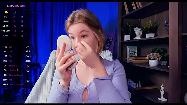 PollyHathor online show from December 2024 09:20:02 PM