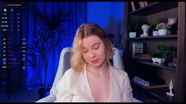 PollyHathor online show from January 2025 09:25:02 PM