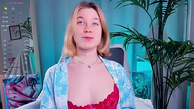 PollyHathor online show from February 2025 09:39:01 PM
