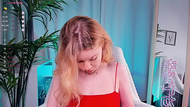 PollyHathor online show from February 2025 09:36:01 PM