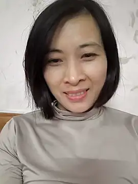 Snapshot of Sweets24 chatting on December 2024 06:09:02 AM Sweets24 online show from December 2024 06:09:02 AM
