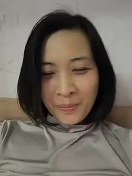 Snapshot of Sweets24 chatting on January 2025 01:43:01 PM Sweets24 online show from January 2025 01:43:01 PM