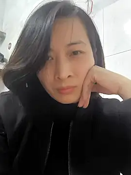 Snapshot of Sweets24 chatting on January 2025 07:43:02 AM Sweets24 online show from January 2025 07:43:02 AM