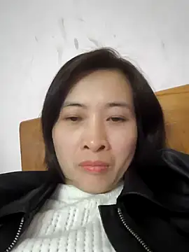 Snapshot of Sweets24 chatting on January 2025 05:37:01 AM Sweets24 online show from January 2025 05:37:01 AM