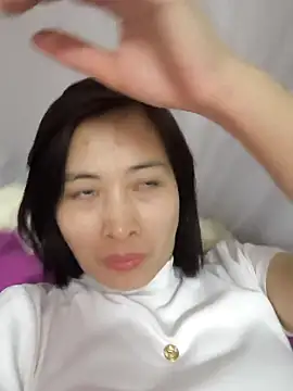 Snapshot of Sweets24 chatting on January 2025 06:01:02 AM Sweets24 online show from January 2025 06:01:02 AM