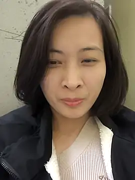 Snapshot of Sweets24 chatting on February 2025 05:48:01 PM Sweets24 online show from February 2025 05:48:01 PM