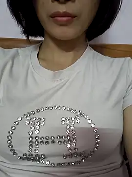 Snapshot of Sweets24 chatting on September 2025 02:44:02 AM Sweets24 online show from September 2025 02:44:02 AM