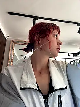 Snapshot of bombom_6 chatting on October 2025 07:34:01 PM bombom 6 online show from October 2025 07:34:01 PM