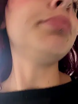 Snapshot of bombom_6 chatting on October 2025 04:18:01 PM bombom 6 online show from October 2025 04:18:01 PM