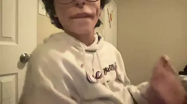 myloveforyouu online show from December 2024 04:23:02 AM